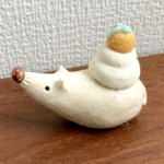 鏡餅をのせたネズミの置物　子年スペシャル
