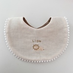 ライオンの刺繍スタイ
