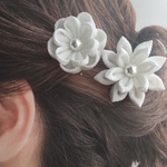 浴衣に★つまみ細工お花のUピン白