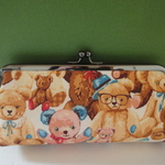 テディベアinバスケット🐻ペンケース（眼鏡ケース）がま口ポーチ
