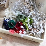 【限定】薔薇入りクリスマス花材　◆　ハーバリウム用ミニサンタ帽子付き🎅　薔薇入りおまかせ花材　