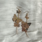 ゴールド  蝶々 ピアス イヤリング