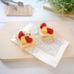 【受注制作】[羊毛フェルトのパン屋さん] 本物みたいにフワフワ　いちごトースト　食パン