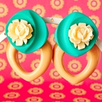 💚ハートでレトロな耳飾り💚♡ピアス／イヤリング