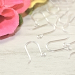 30個(15ペア)♡樹脂製フックピアス(クリア)