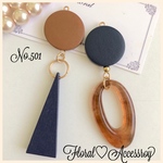 ウッドブラウン×ネイビー ピアス