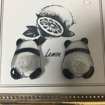 動物後ろ姿　おしり　パンダ　ピアス　イヤリング