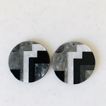 Black White Geometric Pattern Circle Pendant Tops