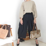1894　コットンのバルーンタックパンツ　硫化染め　ネイビー