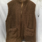 モコモコふわふわの暖かメンズベスト