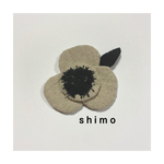 ベージュのお花ブローチ