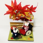 【ｃｈｉ様オーダー作品】ちりめん置物「紅葉🍁の猫力車」