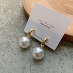 インポート シンプルゴールドパールピアス