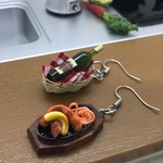 ワインとソーセージのピアス