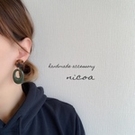 べっ甲×ダークグリーンピアス/イヤリング