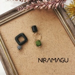 エルムグリーンのアシンメトリーピアス