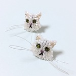 毛長猫さんA ピアス《両耳分》 刺繍ピアス　ビーズ