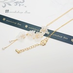 ホワイトフラワーのネックレス