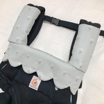 レースフラワー　抱っこ紐　　首回りカバー　よだれカバー