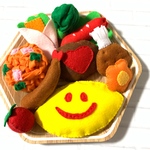 お子様ごちそうプレート❤︎フェルトおままごと☺︎ボンド不使用！