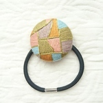 刺繍 くるみボタンのヘアゴム