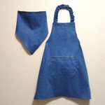 130cm デニム調無地（ブルー）ゴム紐 子供用エプロン（三角巾／給食帽・巾着袋オプション）
