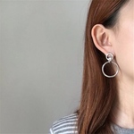 大ぶりピアス　シンプルピアス　大人可愛い　シルバー ピアス