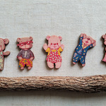 35×21mm　クマのウッドパーツ　アソート30個　W576
