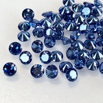 穴有り　6mm☆15個入り☆濃いブルー　青☆丸型☆合成キュービックジルコニア