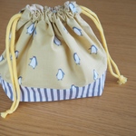 巾着型  お弁当袋（ペンギン）