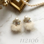 コットンパール＊ヴィンテージローズビジュー＊ファーピアス