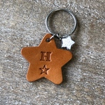 ❤️SALE❤️イニシャルレザーキーホルダー
