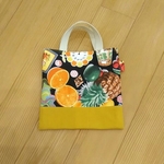 【sale】ミニバッグ　お道具入れなど　ファンタジーワールド(25×25センチ)　マチなし