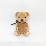 手のひらサイズのテディベア　ピーナッツ