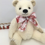 ハンドメイド　クリスマスホワイトベアテディベア風クマぬいぐるみ