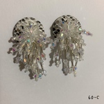 〈送料無料〉高品質ガラスビーズ /ヘビ柄包みボタンピアス【ホワイト】