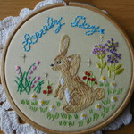 野うさぎ刺繍の壁飾りLovely day《送料込み》