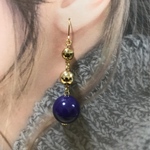 パープルとゴールドのゆらゆら大ぶりピアス