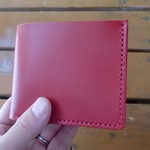 二つ折り財布　レッド