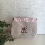 バネポーチ   フロッキー・刺繍   ピンクストライプ  (うさぎ達)