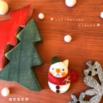 雪だるまニャンコのくるみボタンブローチ(レッドマフラー)