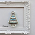 ビーズ刺繍♡クリスマスツリーのブローチ