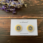 刺繍とビーズのお花ピアス  イエロー
