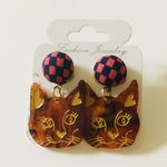 ハンドメイド 猫ちゃんピアス イヤリング出来ます!!