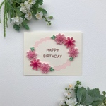 ピンク色の可愛い花   バースデーカード