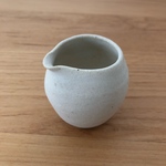 マット釉のミルクピッチャー