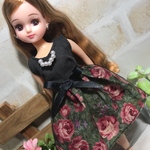 リカちゃん服ワンピース  〜黒×グリーンローズ〜