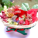39. 三姉妹工房＋１　クリスマスの花篭　～クッキー型レジンを添えて～（B)