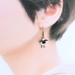 感謝価格♡揺れるひつじピアス