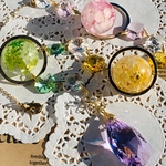 【KH様オーダー品】花のレジンと雫のサンキャッチャー